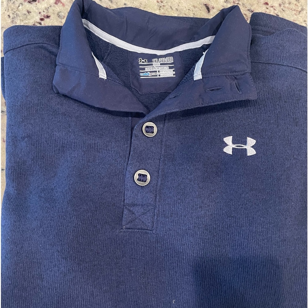 Under Armour Cold Gear pullover.  XXL.